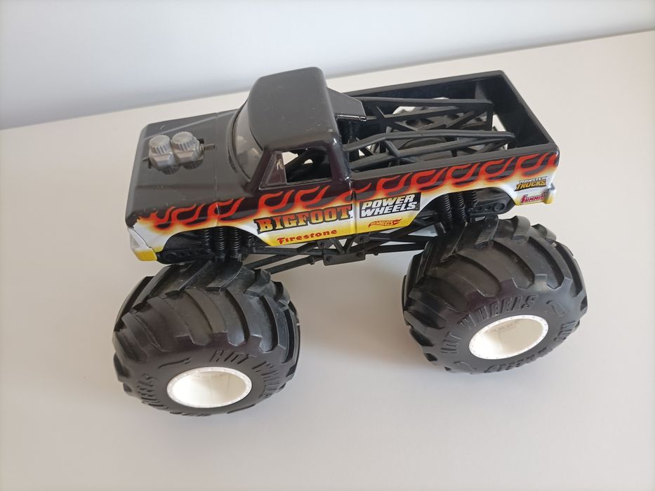 Jipe grande Hot Wheels