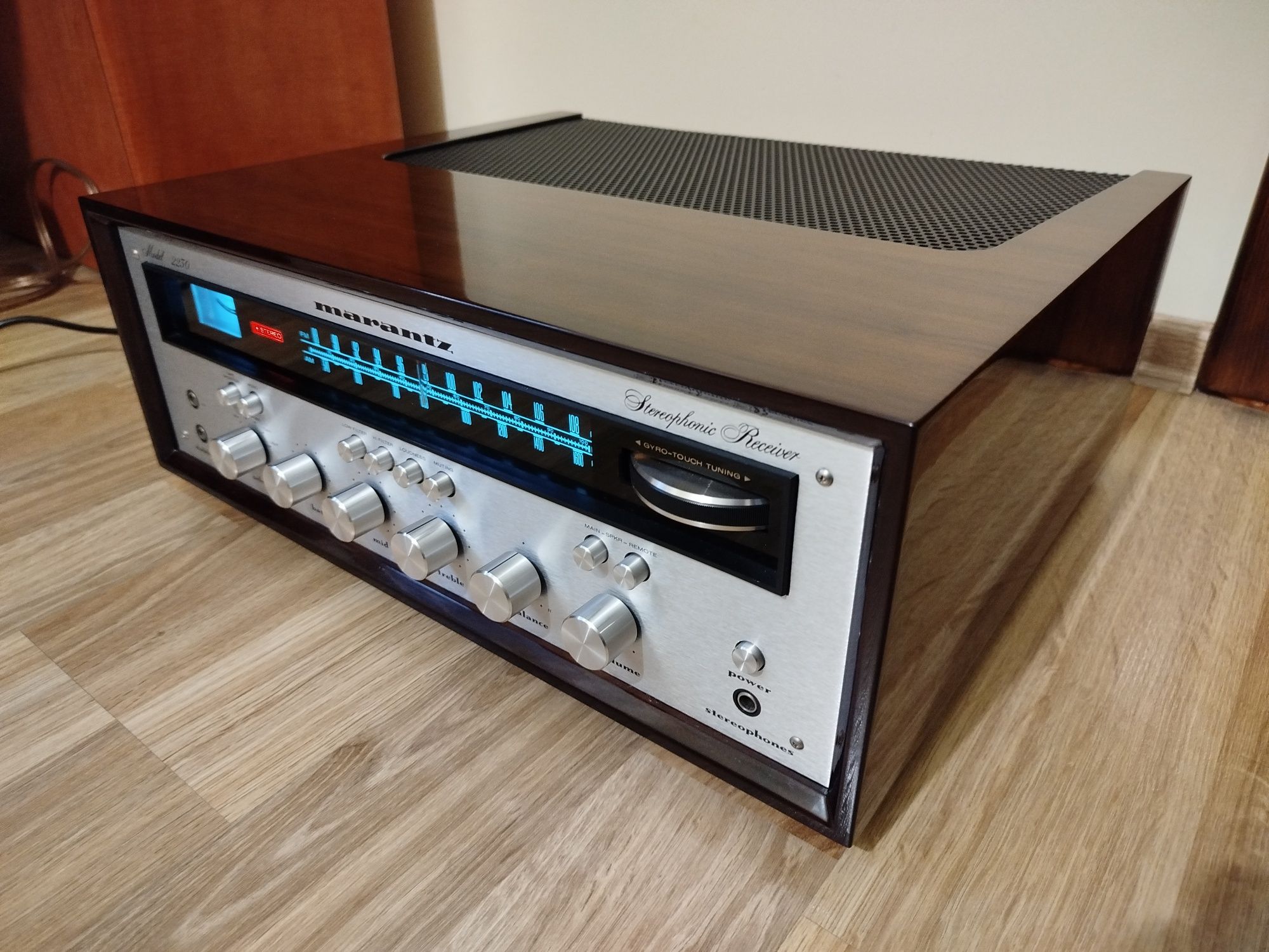 Amplituner Marantz 2230, Luxman, Sansui