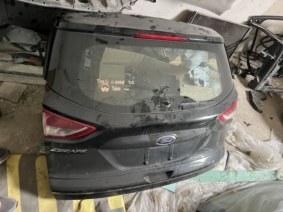 Ляда кришка багажника Ford Escape