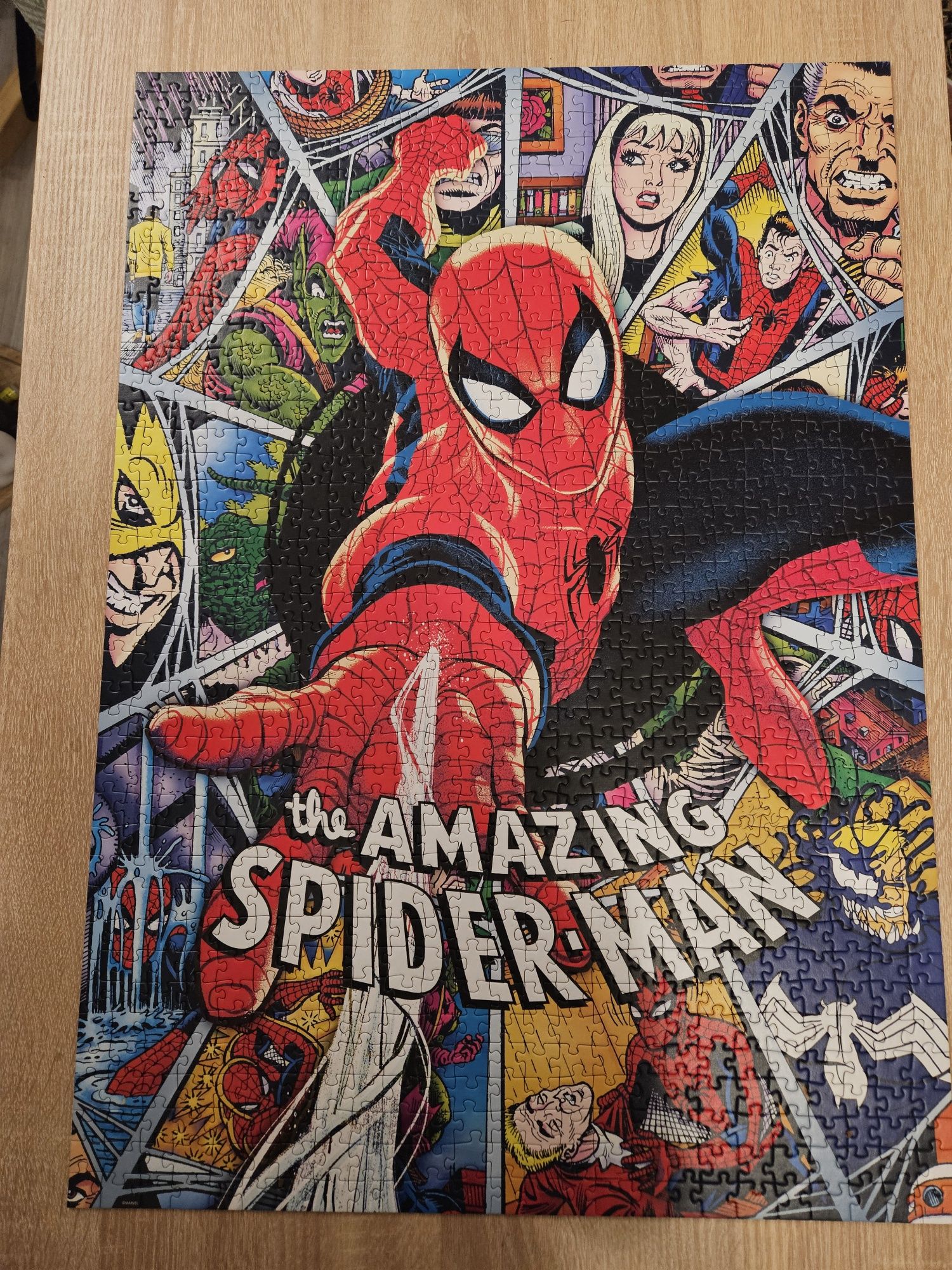 Puzzle 1000 elementow