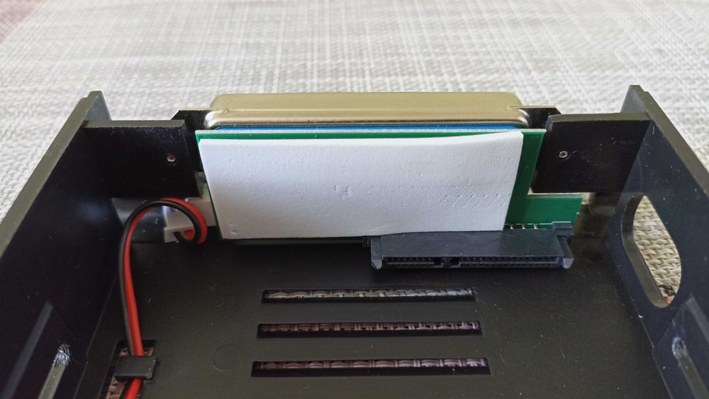 Карман внутренний AgeStar SATA Power Slide Switch black