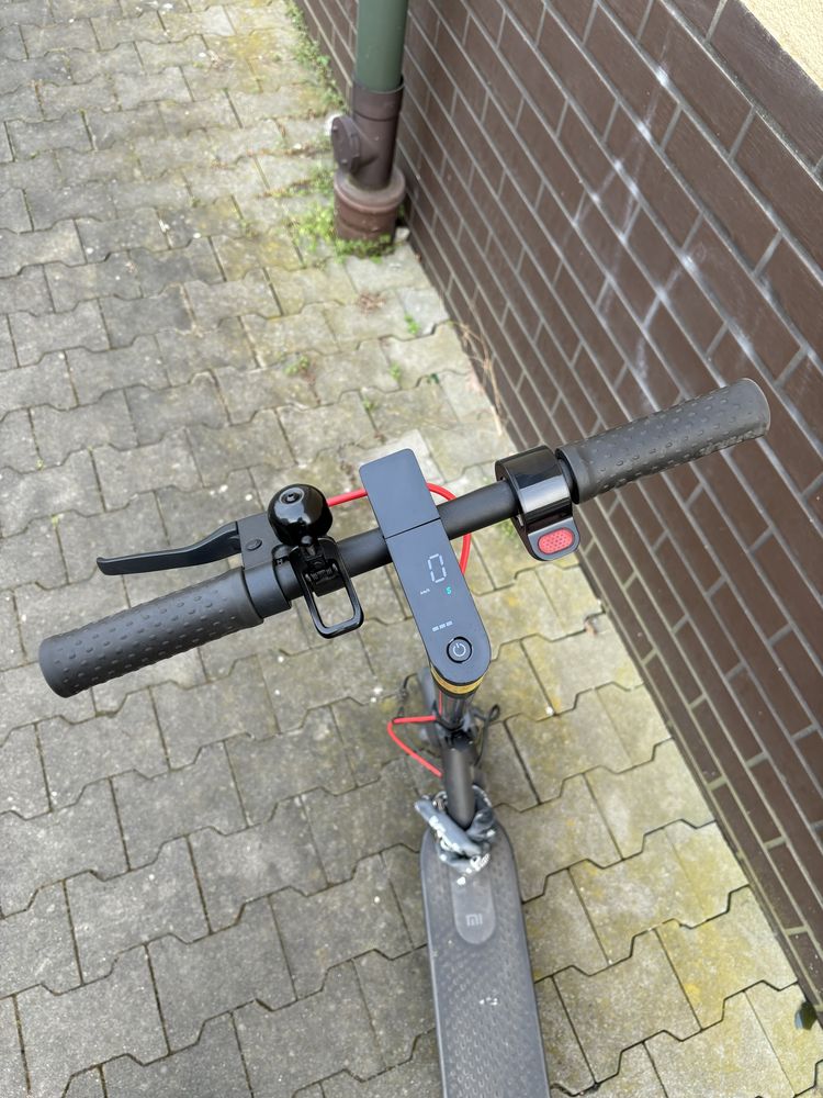 Hulajnoga elektryczna Xiaomi Electric Scooter Pro 2
