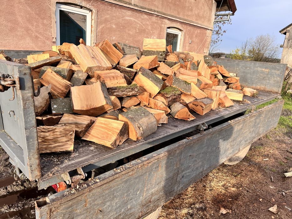 Drewno  opalowe suche/mokre