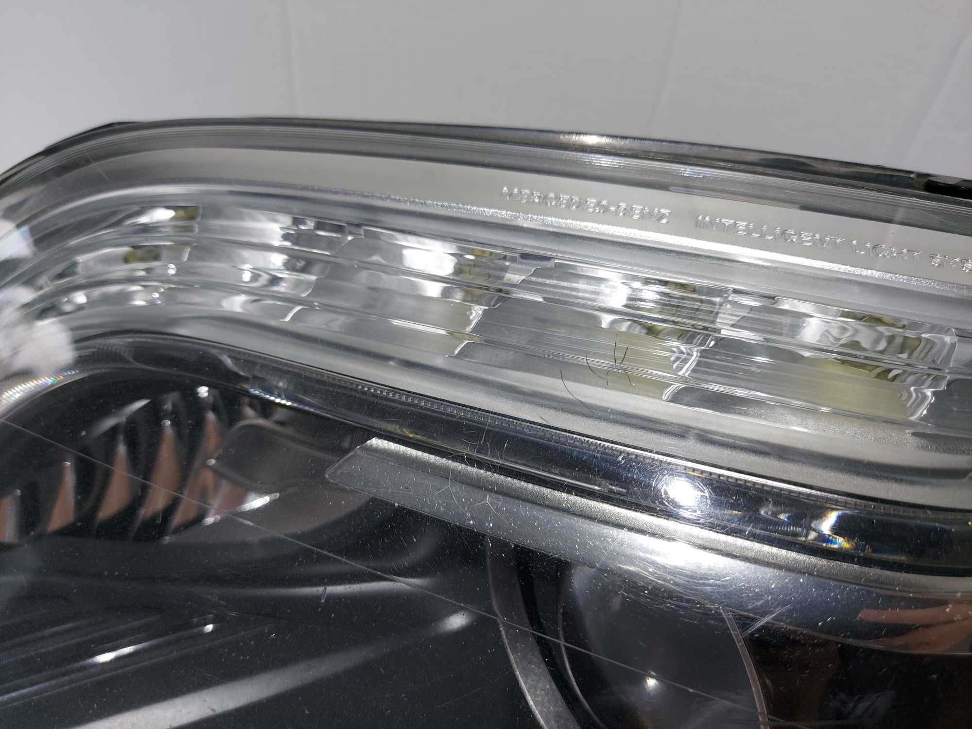 Mercedes GLK X204 12- Lift Lampa reflektor lewy przód BI-XENON 9PIN EU