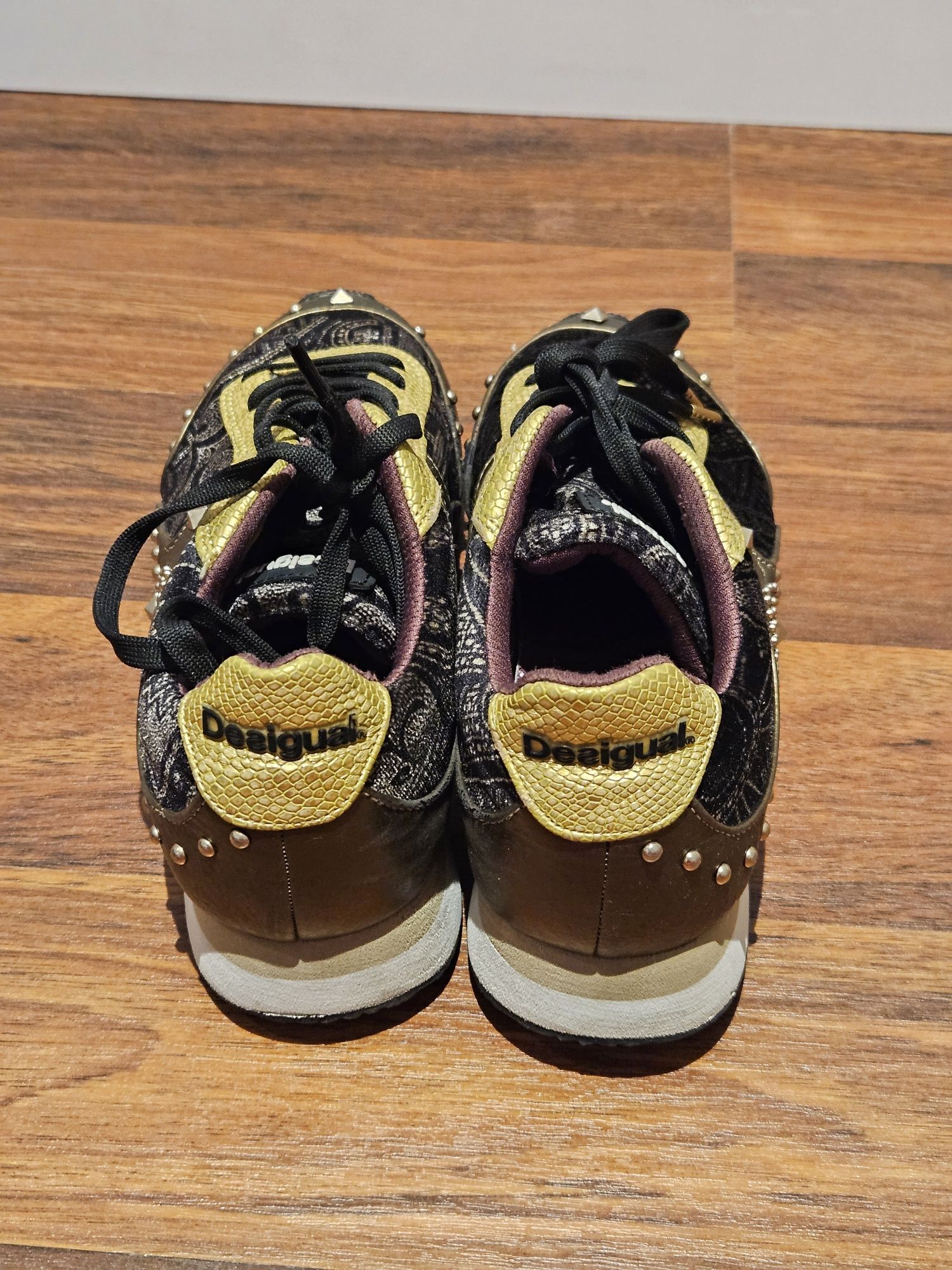 Sapatilhas Desigual