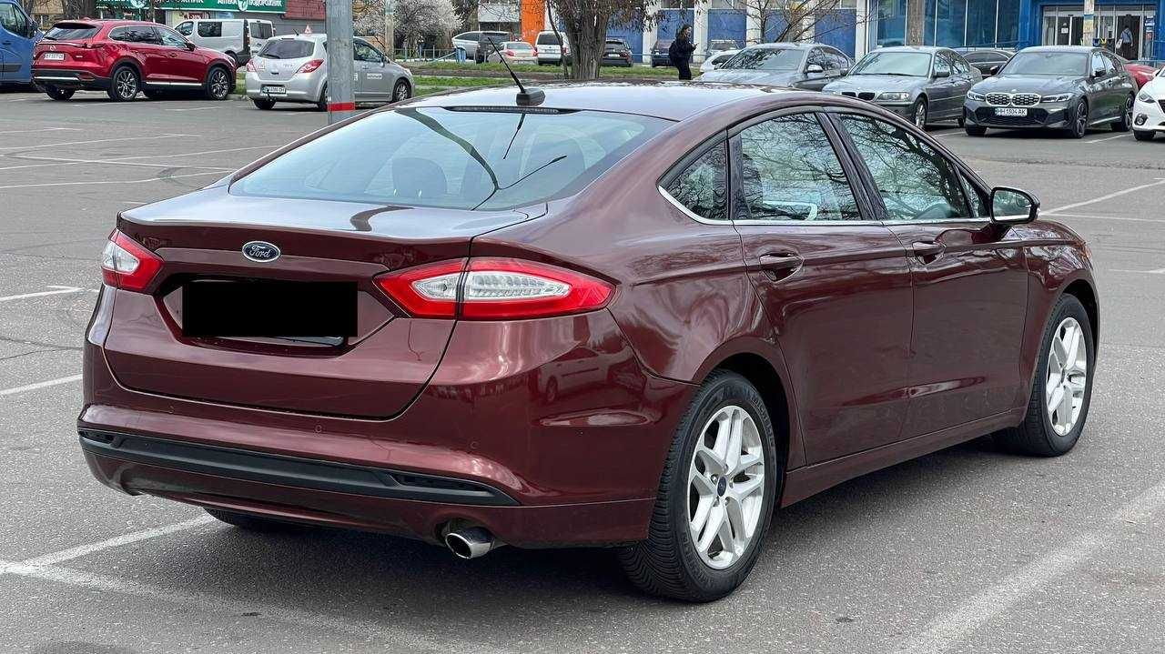 Ford Fusion 2016 2.5 маленький пробег