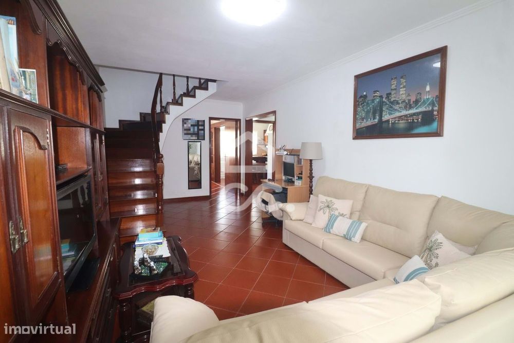 Moradia com 3 Quartos - Matriz - Ribeira Grande