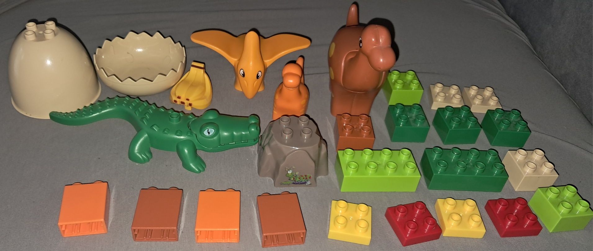 Klocki Lego Duplo Kubuś Puchatek i inne Dinozaury Pociąg elektryczny