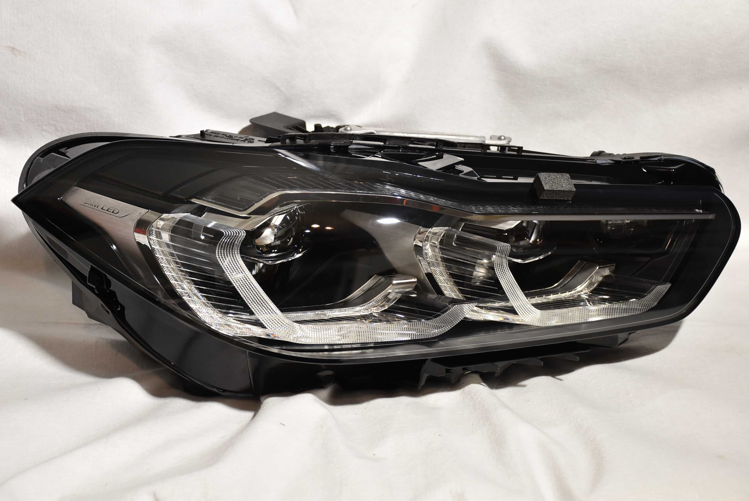 Nowe OEM BMW X2 F39 LCI LIFT LED ADAPTIV 5A29E95, 5A29E96 lewa i prawa