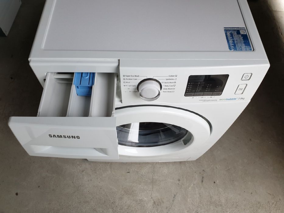 Пральна/стиральная/ машина SAMSUNG 7 KG / WF70F5E0W2W