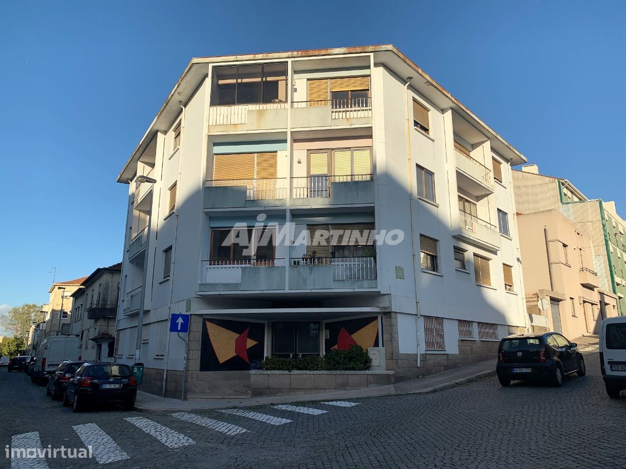 T2 - Mobilado, Terraço, Porto, á Constituição