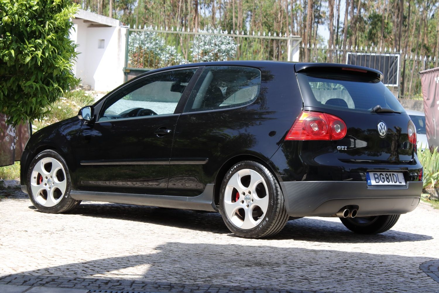 VW Golf 5 V GTI 2.0 TSI 200CV (210€/Mês)