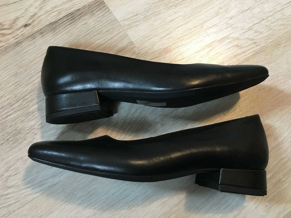 Debbi Vagabond 38 nowe czółenka czarne skóra