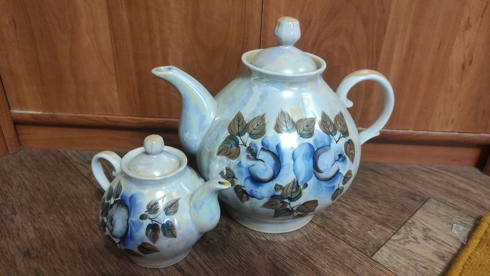 Набір порцелянових чайників