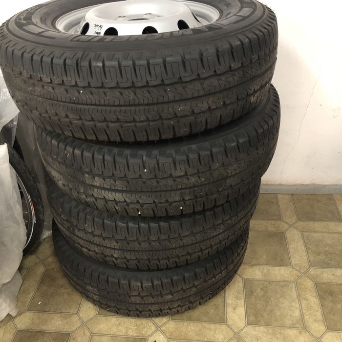 Kpl opon z felgami Michelin Agilis Camping 225/75r16 CP   M+S