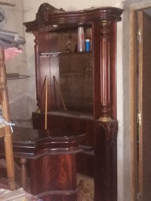 Bar de madeira de cerejeira