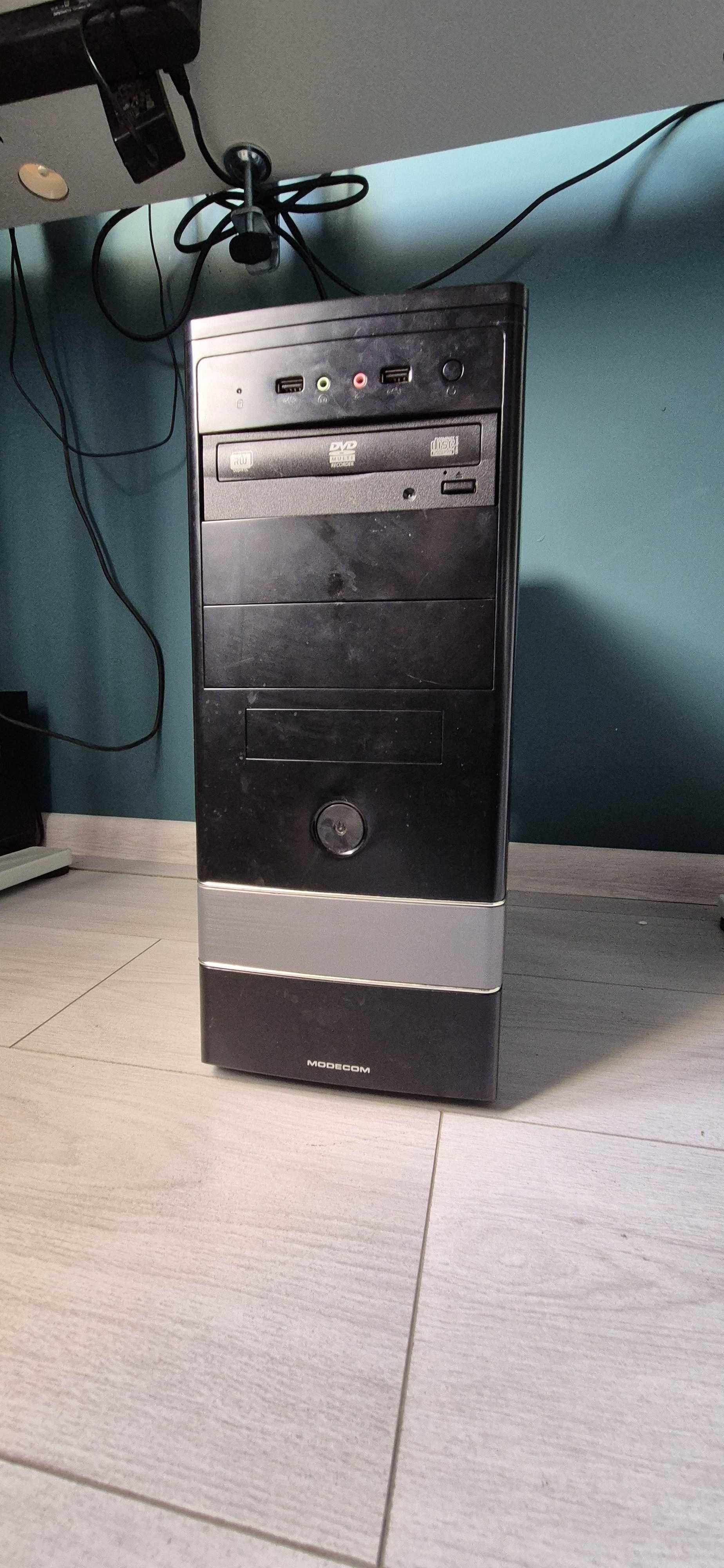 Solidny komputer do zadań i starszych gier GTX 550 Ti, SSD + HDD, i5
