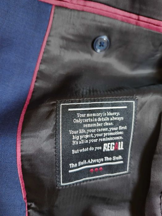 Чоловічий костюм синього кольору новий М -L