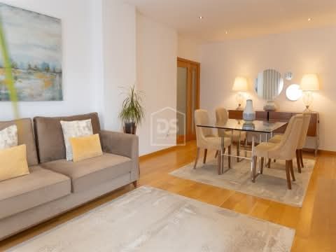 Apartamento T3 em São Félix da Marinha