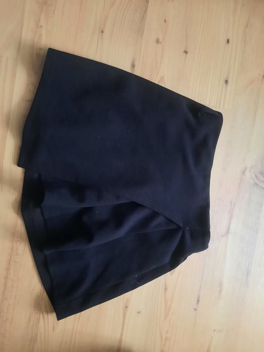 Spódniczka dla dziewczynki czarna 128 galowa