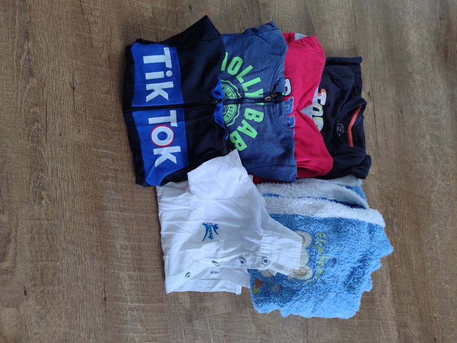 Пакет одягу для хлопчика.