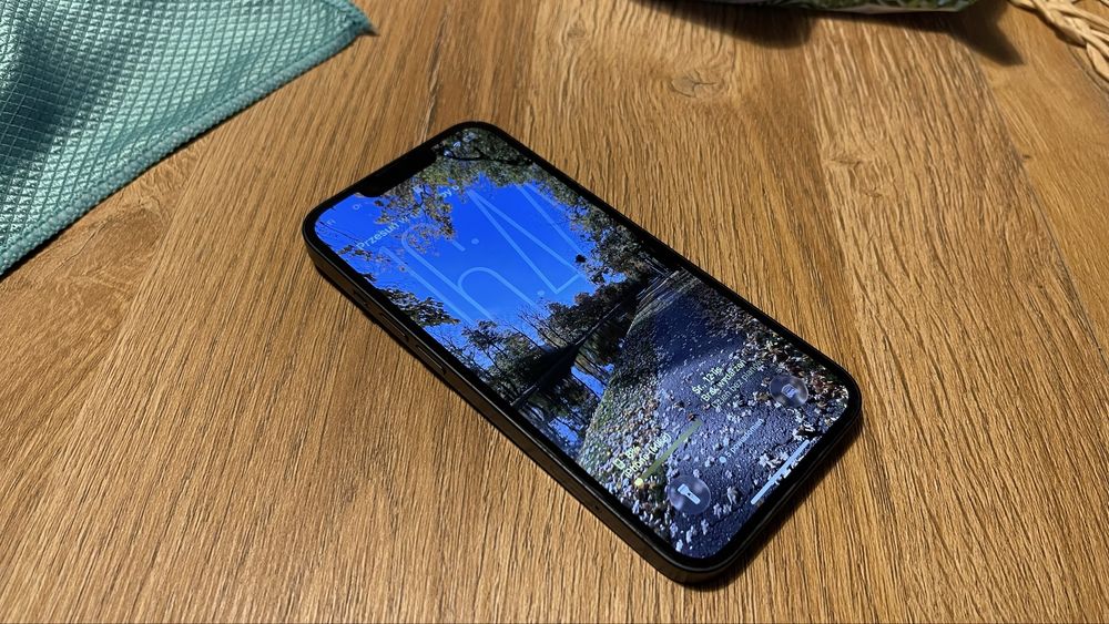 Iphone 14 256 GB Midnight, komplet, stan praktycznie idealny