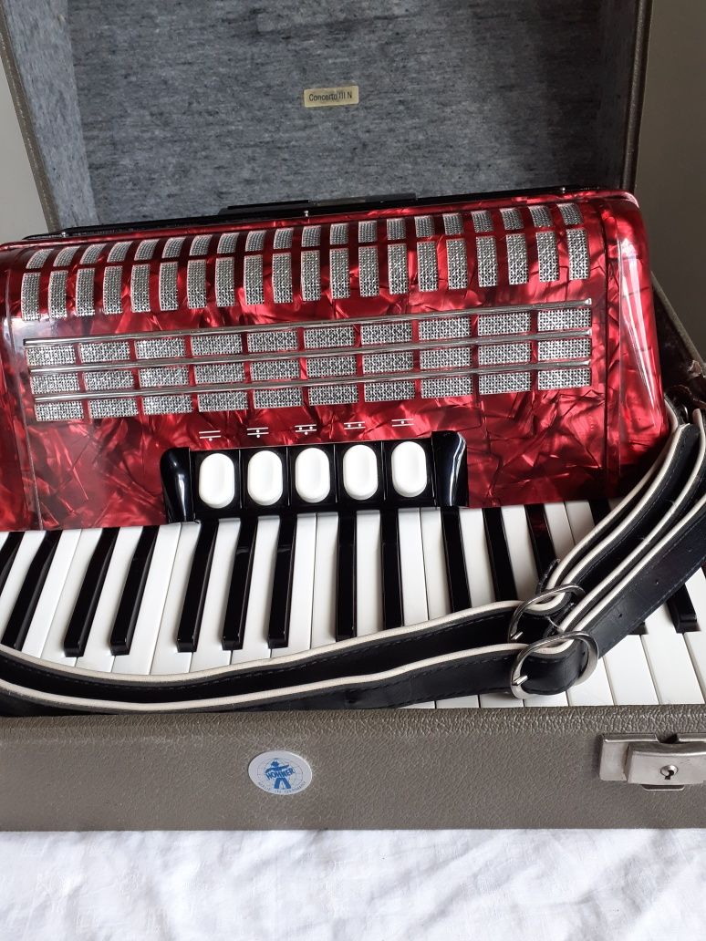 Akordeon Hohner Concerto 3 jak nowy