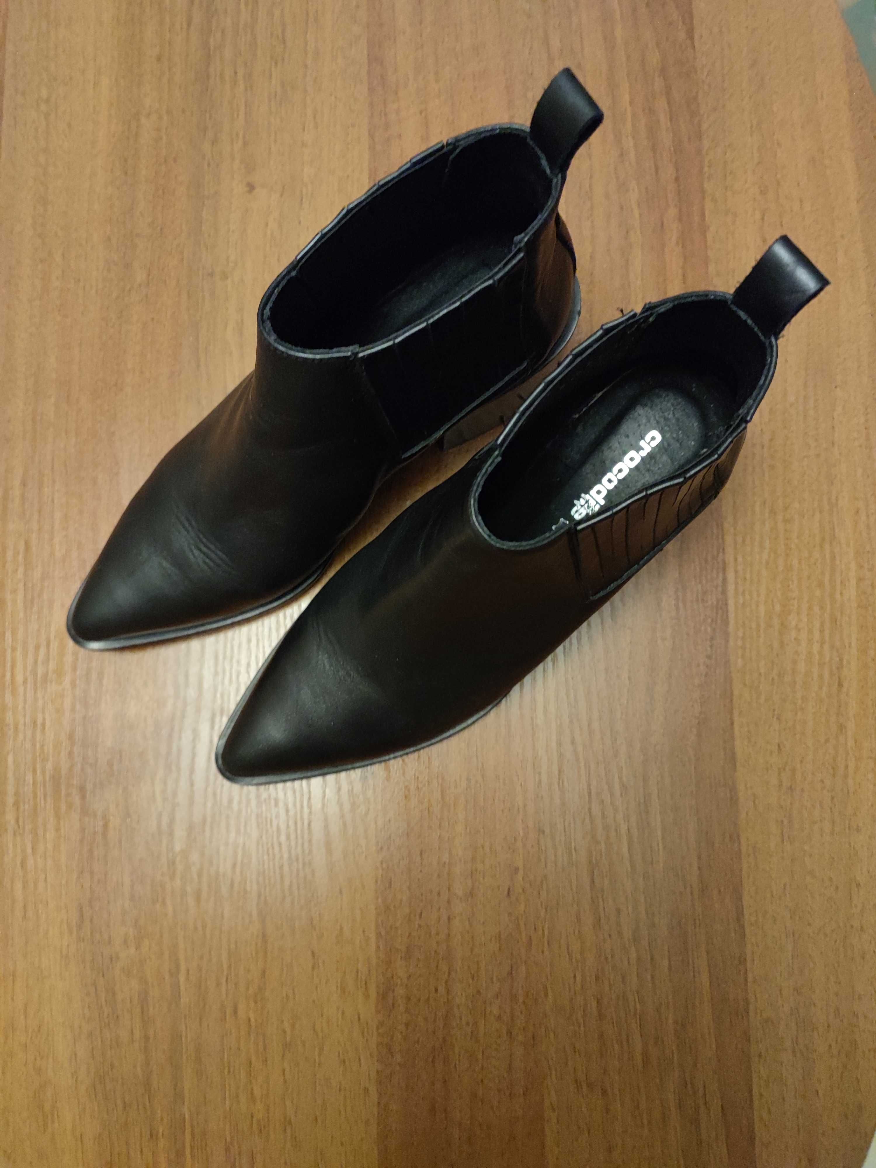 Новые женские ботинки-ботильйоны из натуральной кожи