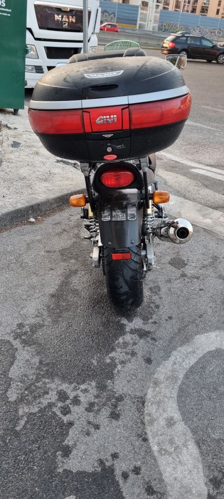 Vendo suzuky gsx 750