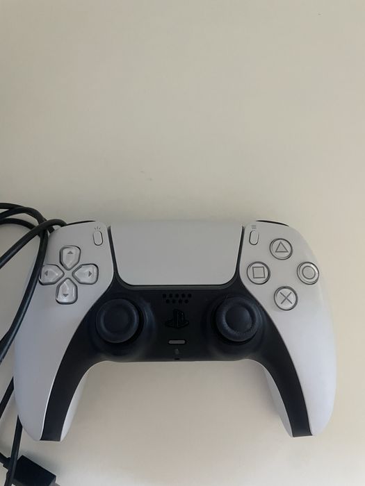 Playstation 5, 825GB