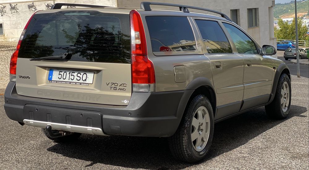 Volvo V70 XC T5 AWD 2.4 GPL
