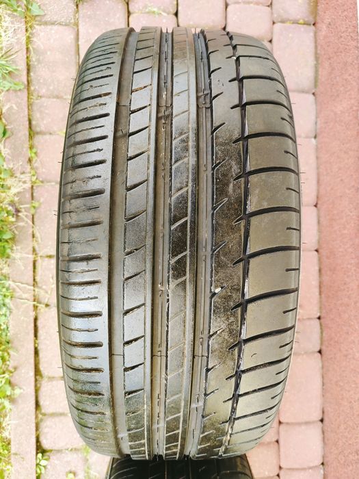 Opony 2x Triangle 225/40 R18