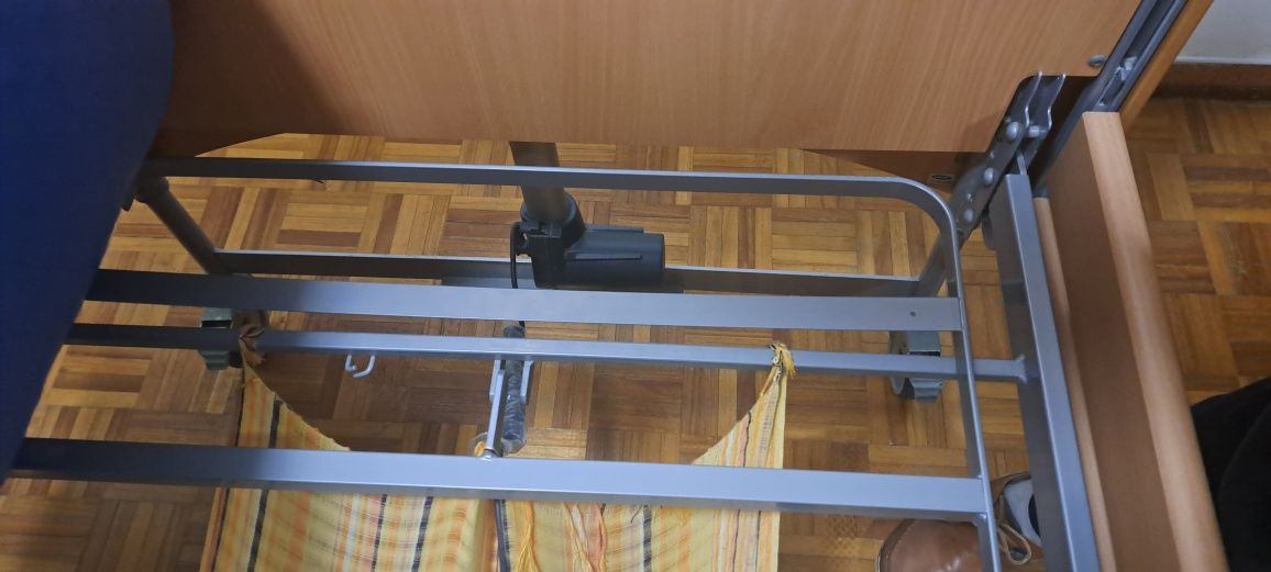 Vendo cama articulada com comando eletrico