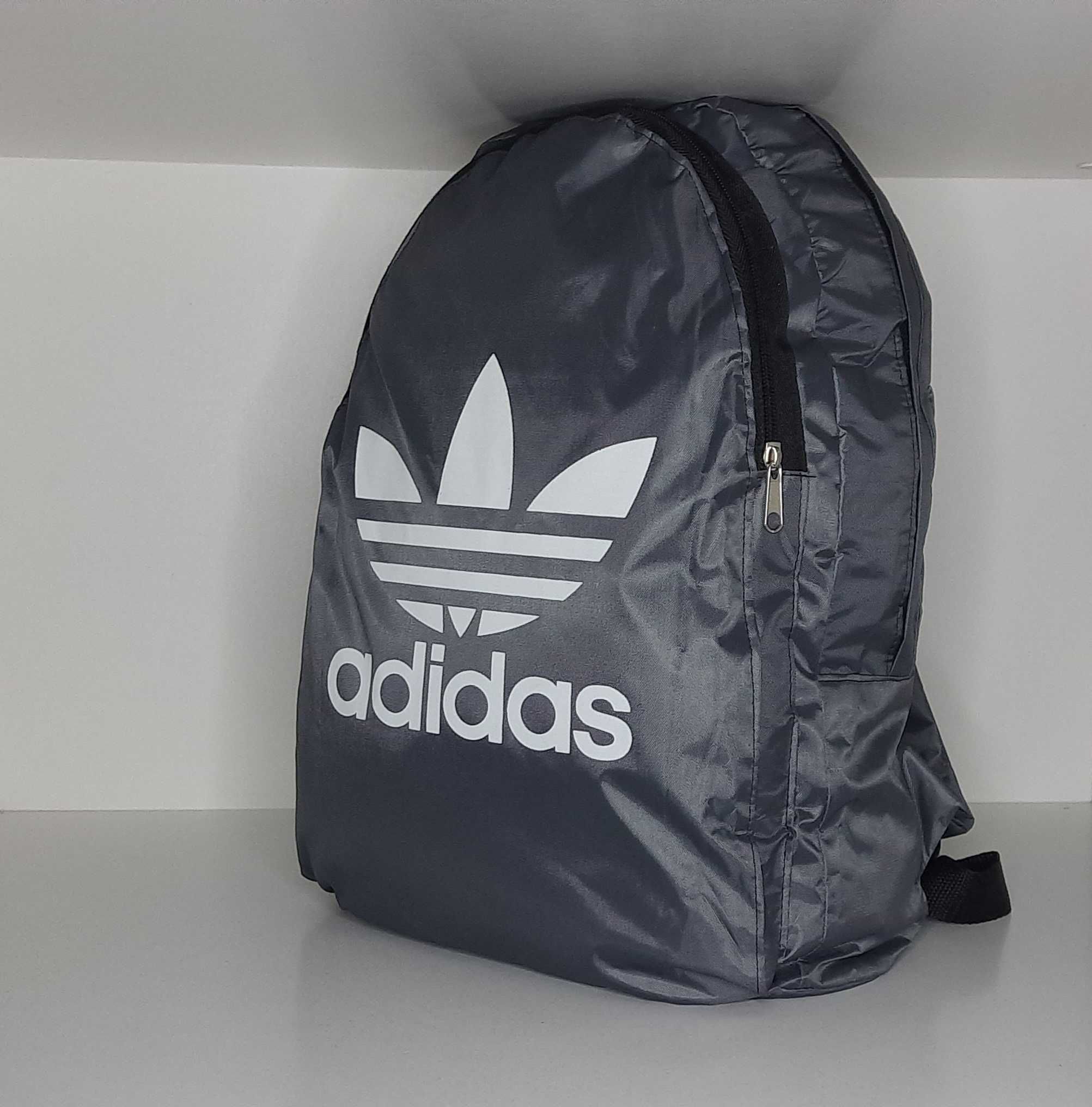 Спортивный рюкзак Adidas цвет серый. Новый.