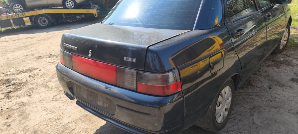 Задний фонарь ваз 2110  2112 авторазборка