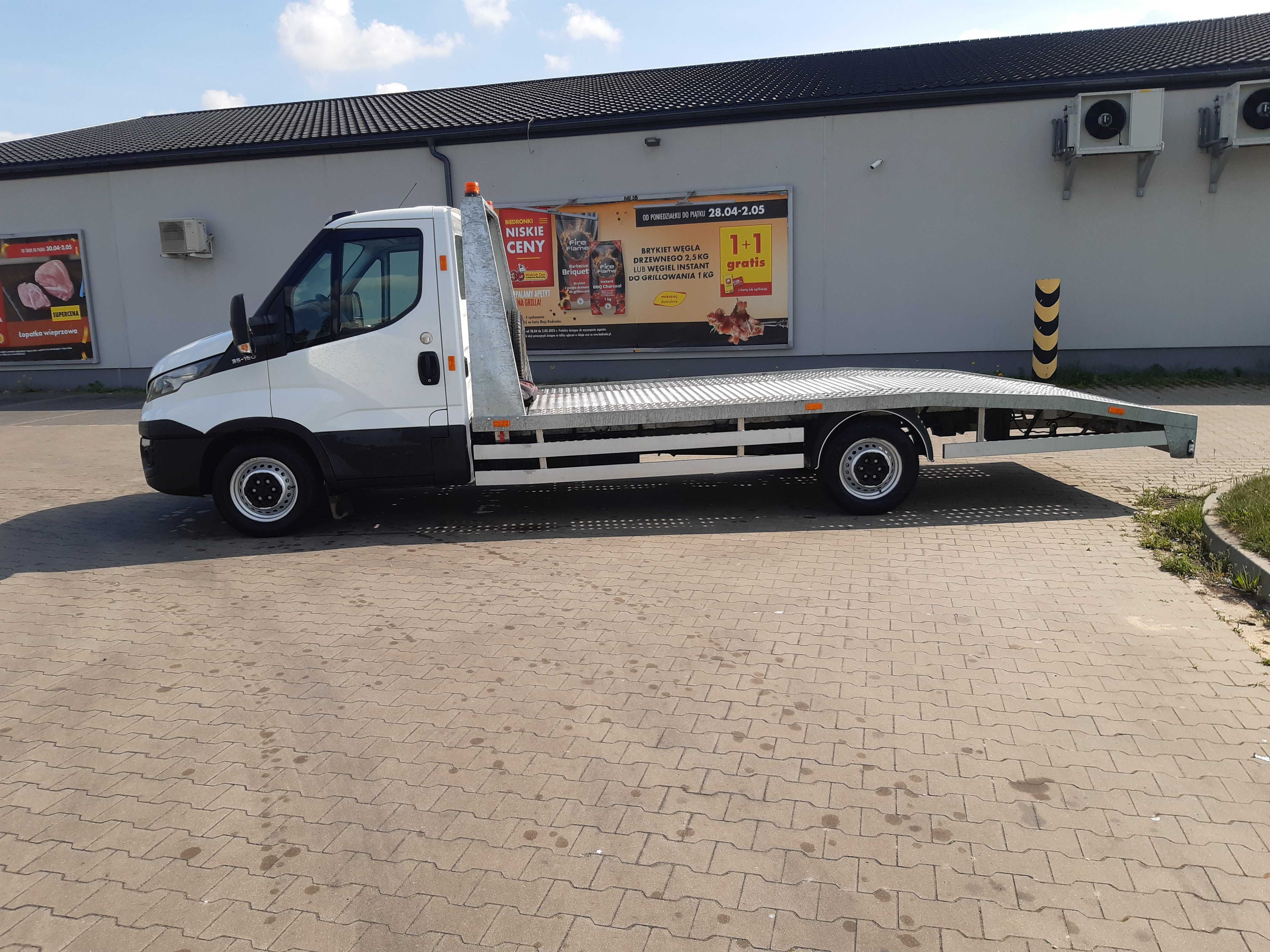Autolaweta Iveco Daily 3.0 faktura laweta nowy najazd hak 3,5t Euro 6