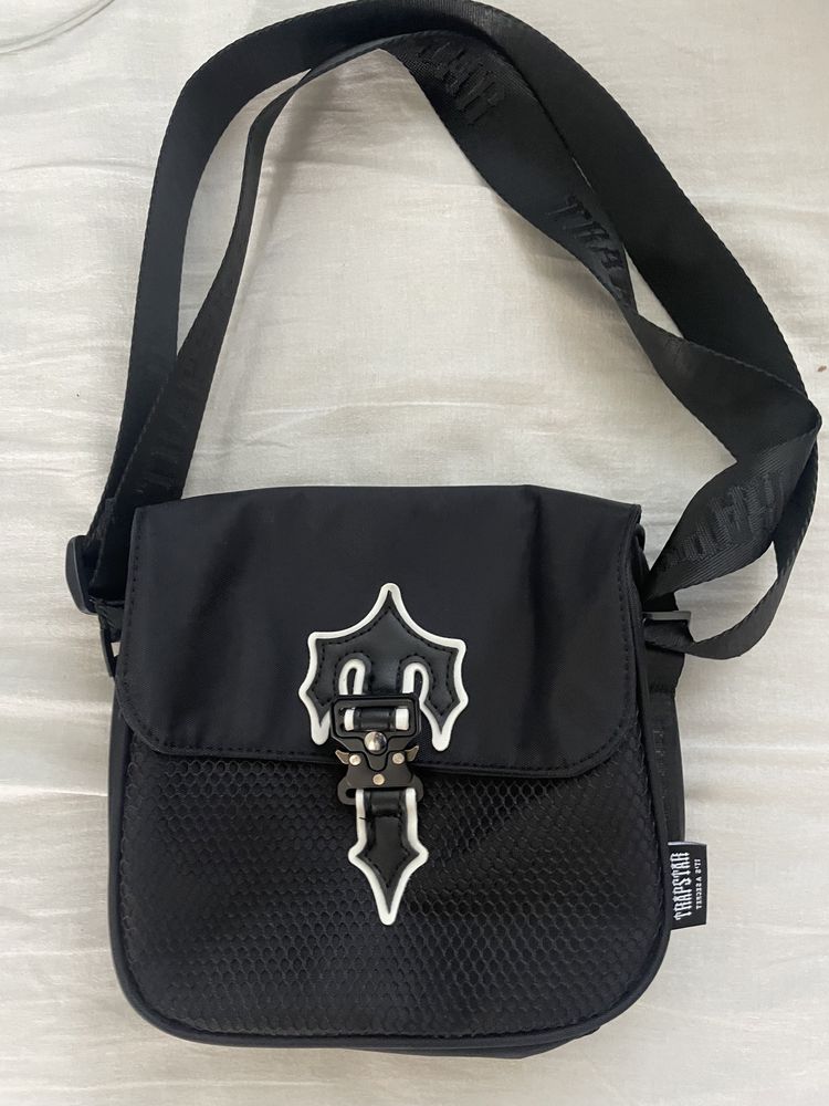 Trapstar bag sell