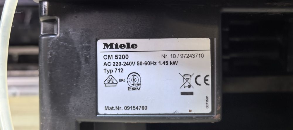 Кавова машина Miele CM5200