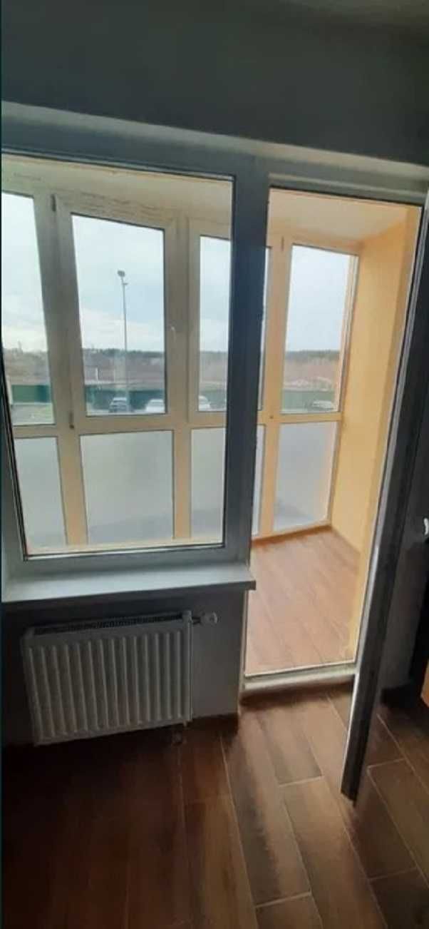 Продається квартира на вул. Берковецькій 6