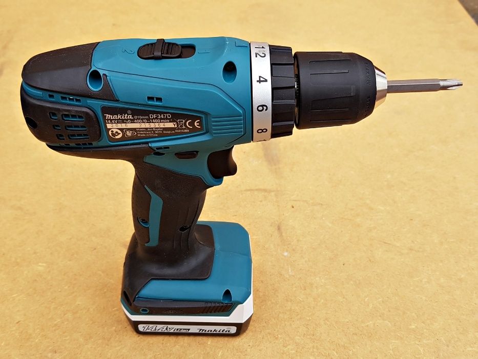 Makita DF347D +2 x AKU Wkrętarka 18 V 2 biegowa + walizka