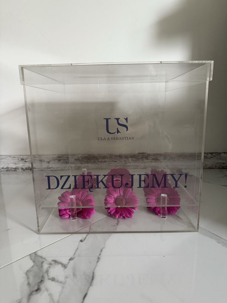 Sprzedam pudełko na koperty z podwójnym dnem