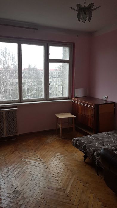 Оренда окремої кімнати у трьохкімнатній для хлопця