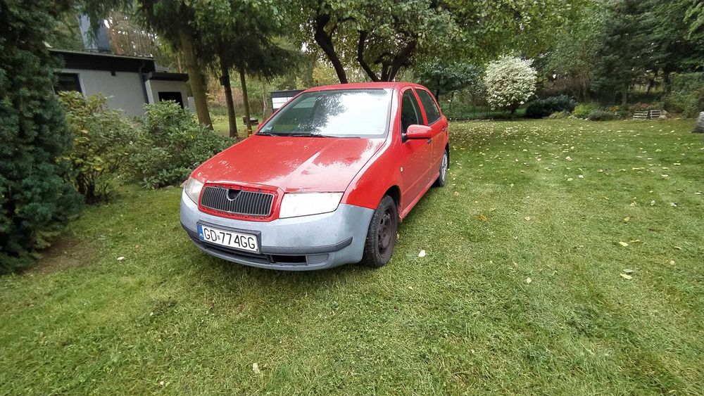Skoda Fabia, silnik 1,2, rok 2004, czerwona