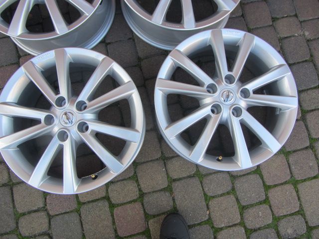 felgi aluminiowe nissan 5x114,3 et 45 7x17j