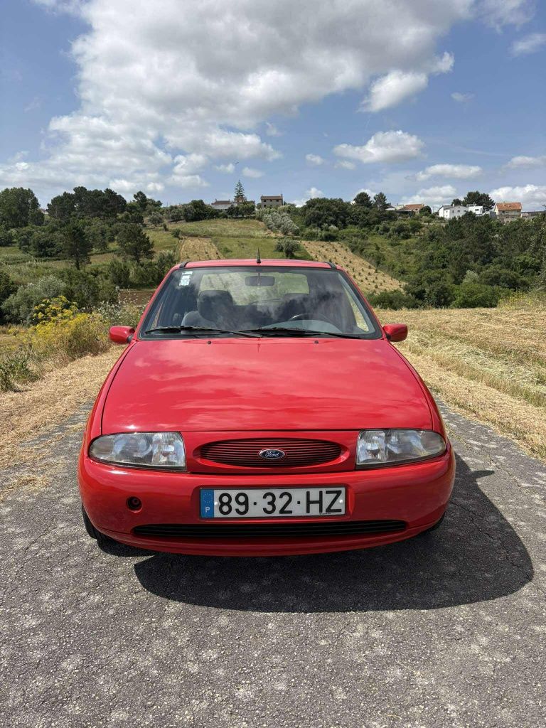 Ford Fiesta Gasolina impecável