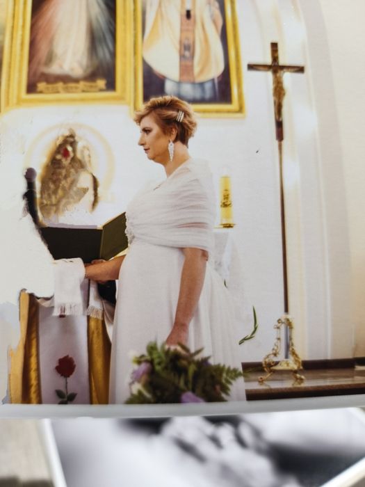 Suknia ślubna ciążowa