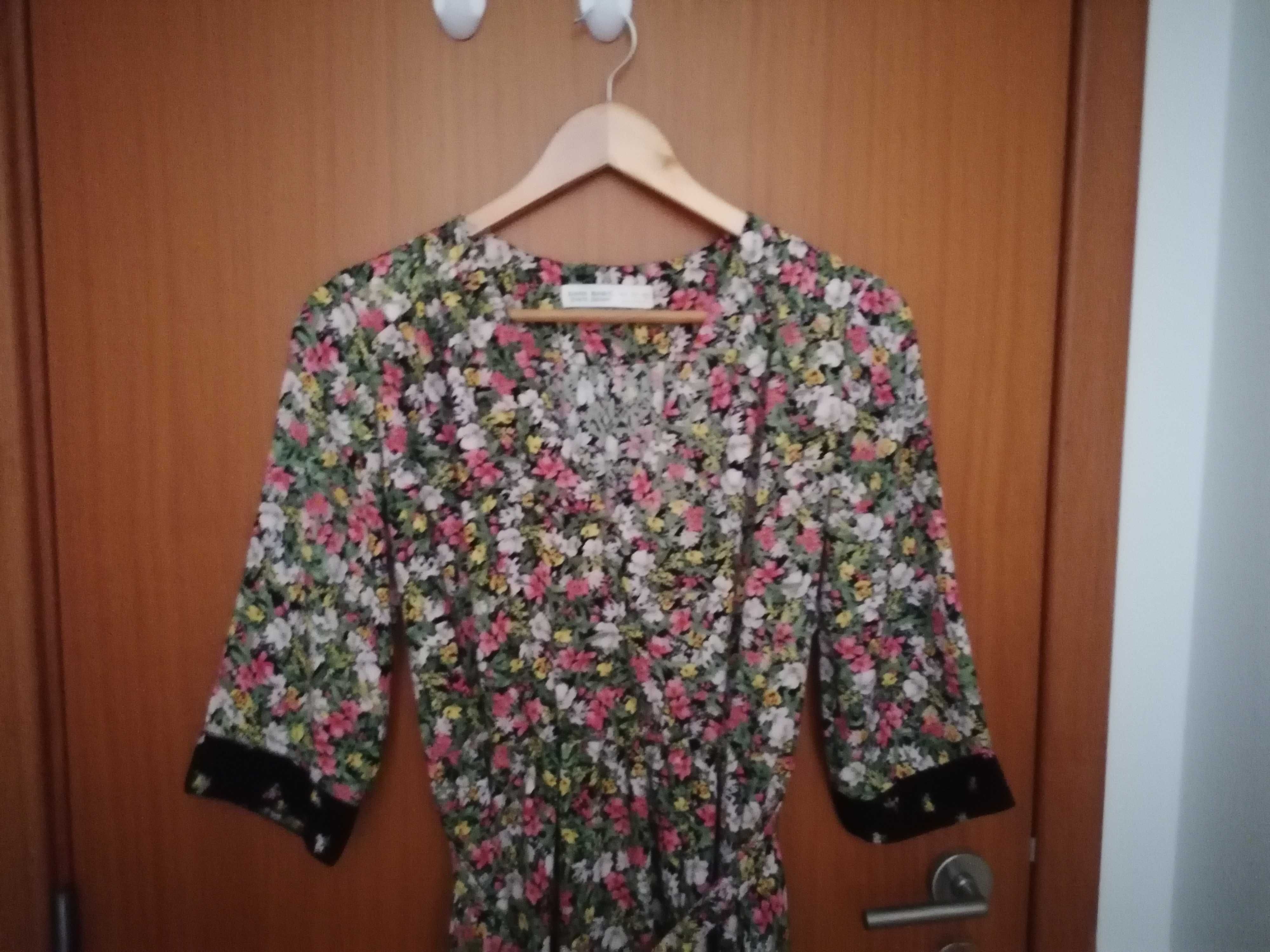 Vestido de seda de meia manga - Zara