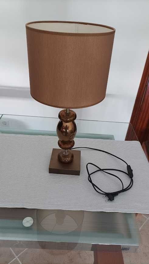 Candeeiros de mesa