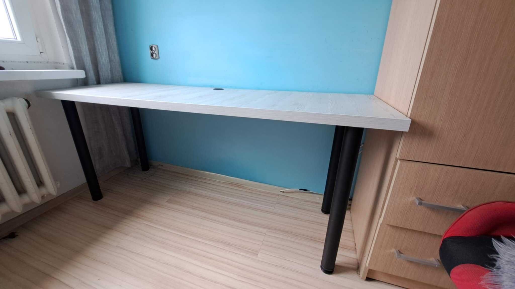 Biurko 180x60x78   regulowane nogi