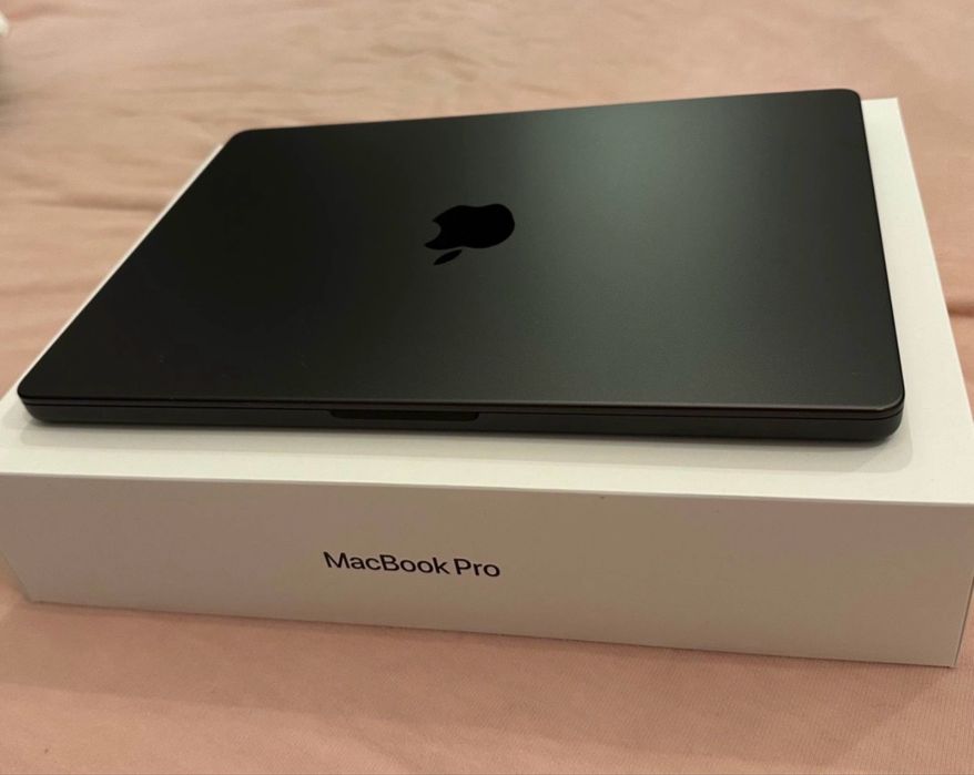 MacBook Pro M4 14” z wyświetlaczem nanostrukturalnym